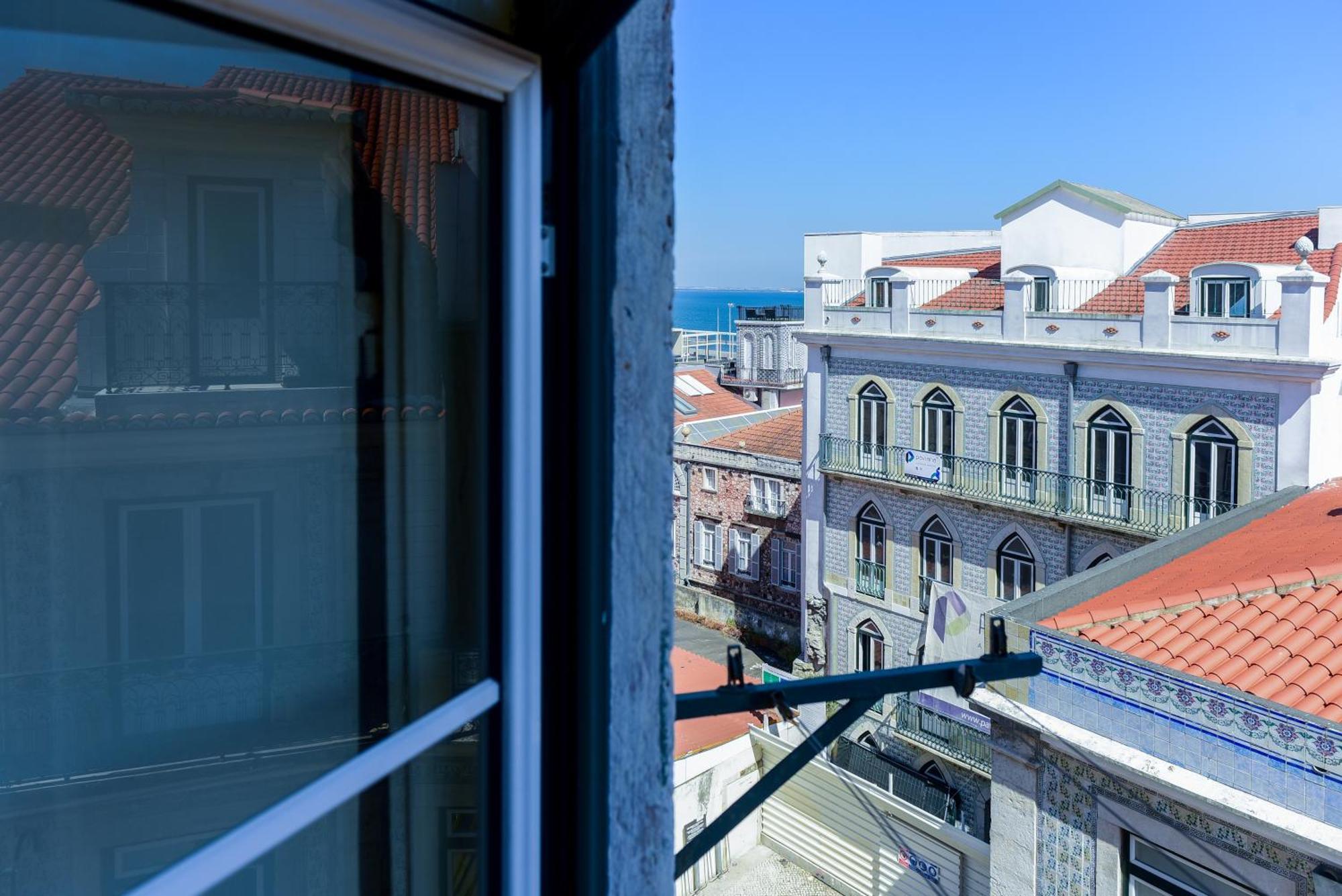 Alfama Guest House — Photos 1