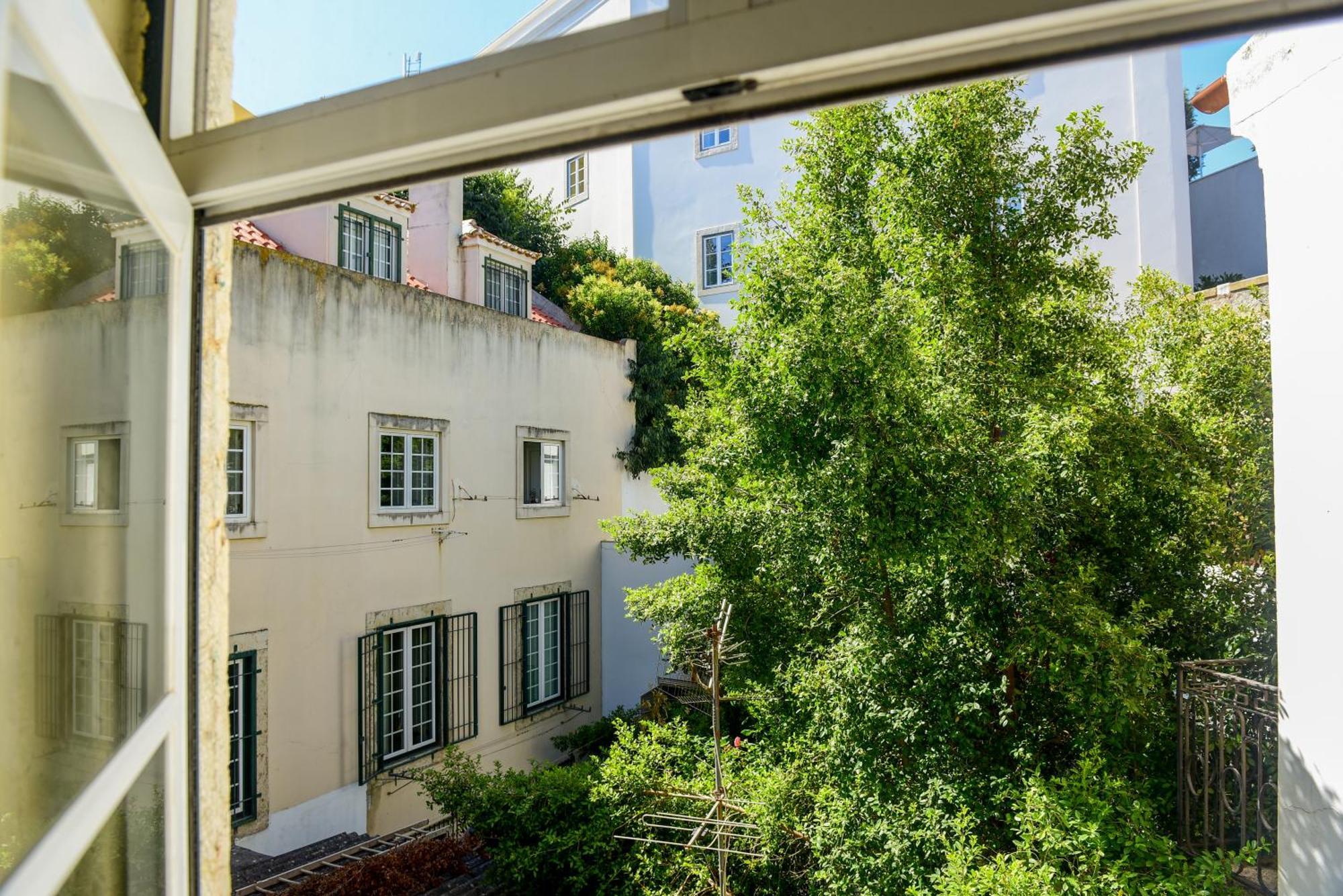 Alfama Guest House — Photos 3