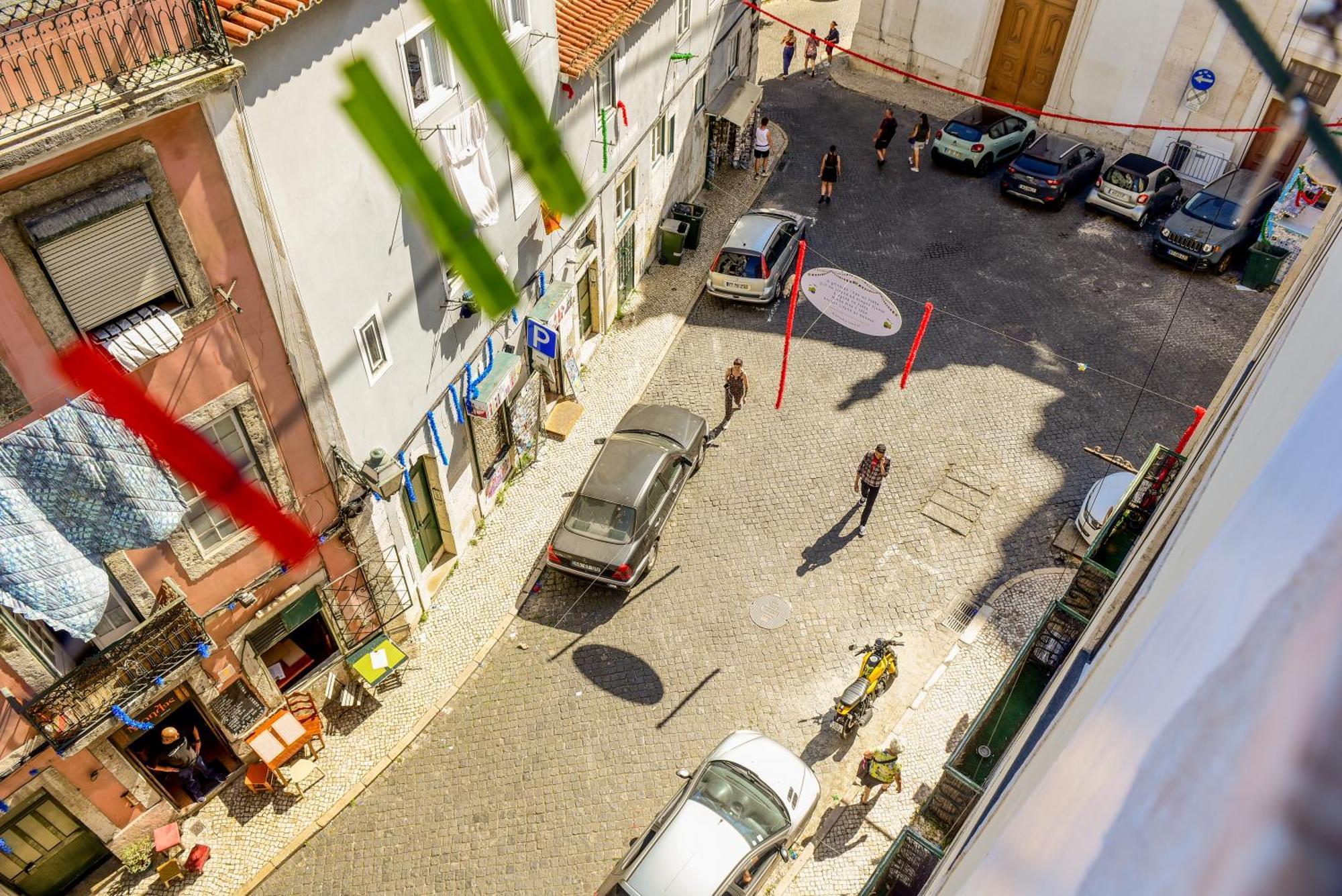 Alfama Guest House — Photos 2
